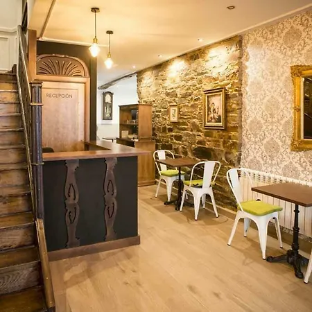 Portico Hotel *